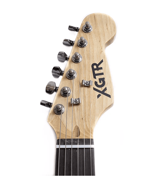 ¡Incluye amplificador, afinador, funda, cable, y cuerdas! Guitarra Eléctrica XGTR Stratocaster Blanca ST111-WH