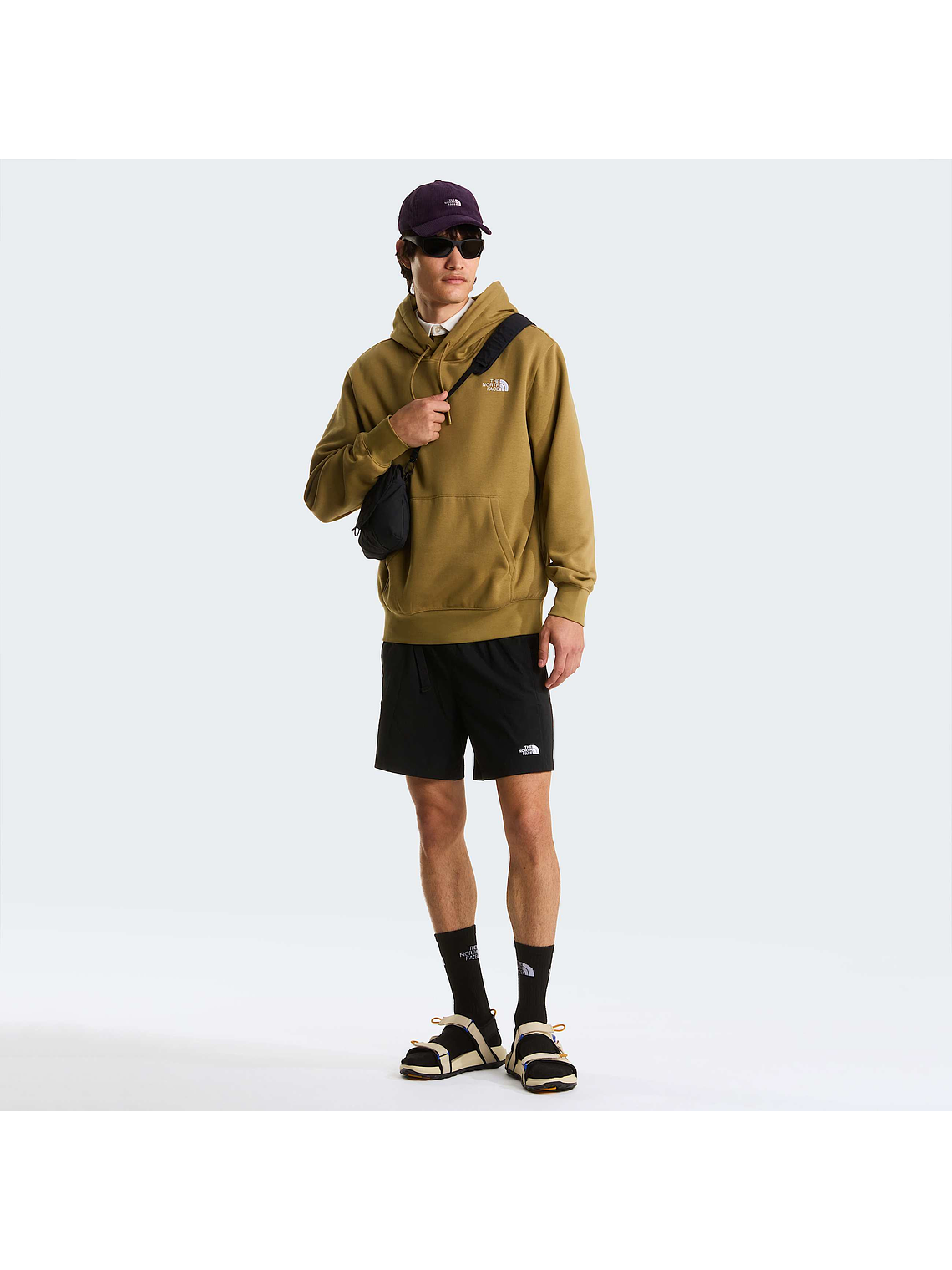 Sudadera con capucha Essential para hombre 1