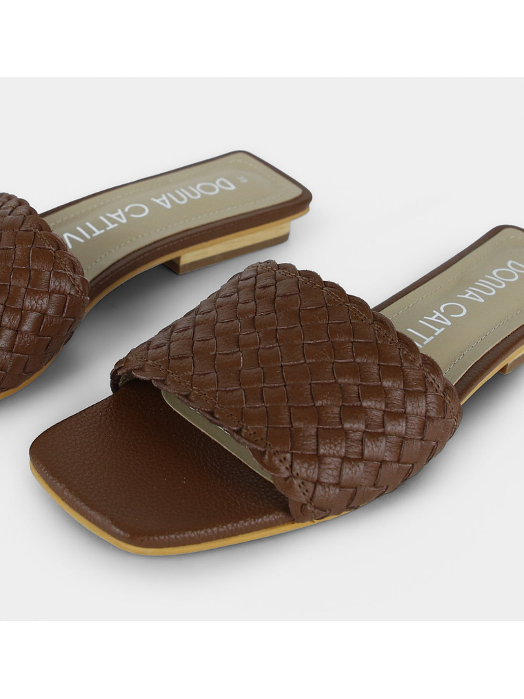 SANDALIA LITA - MARRÓN 5