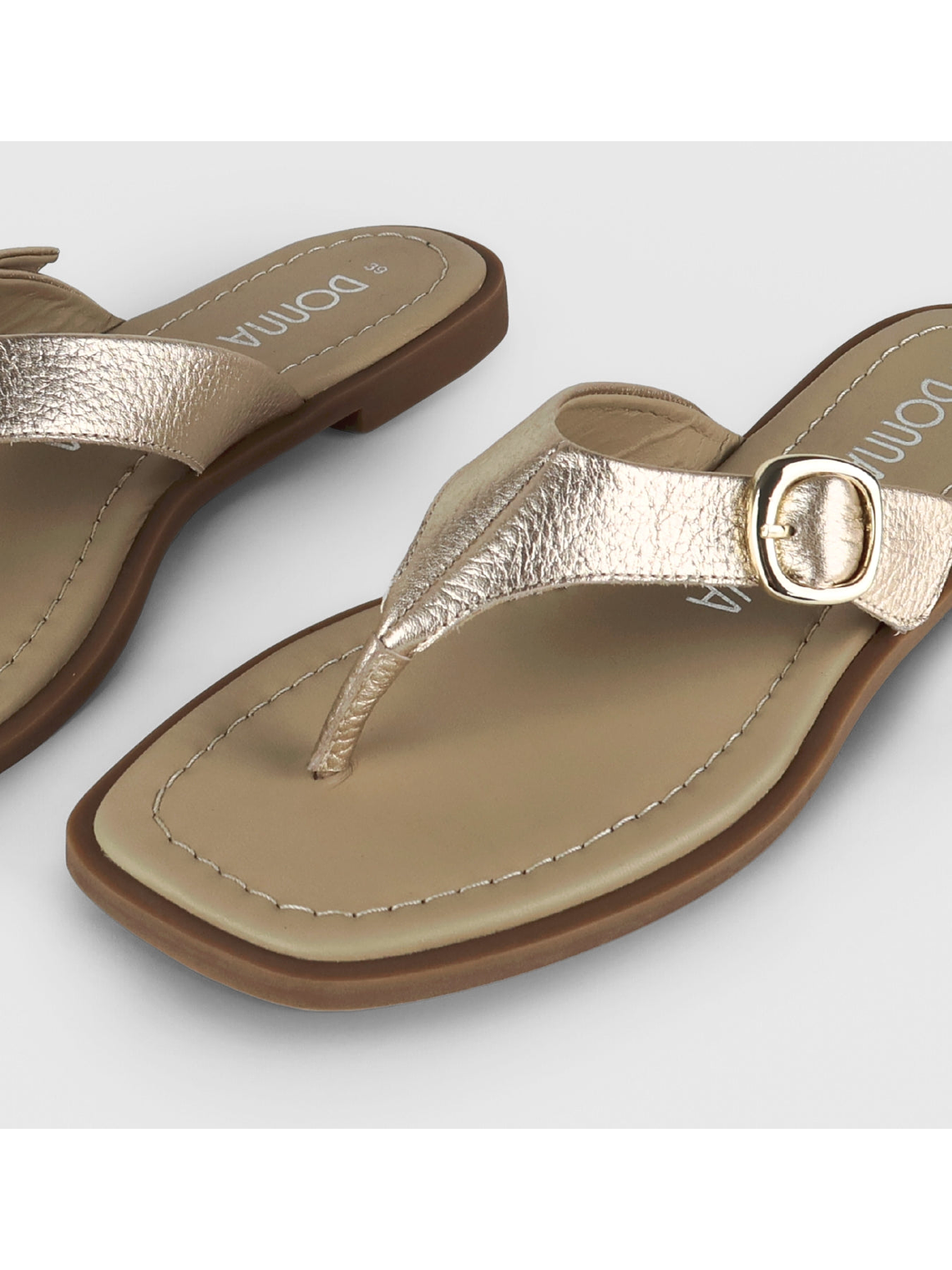 SANDALIA MILE - DORADO 2