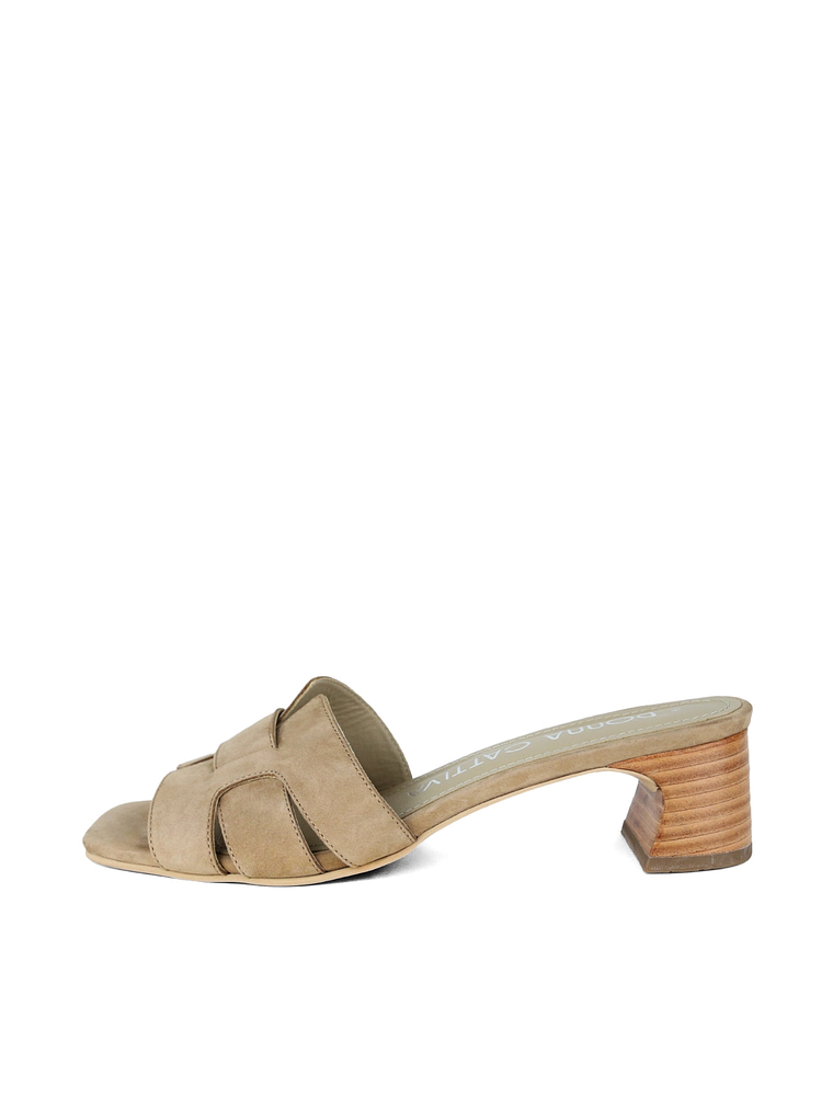 SANDALIA JAZMIN - TABACO 1