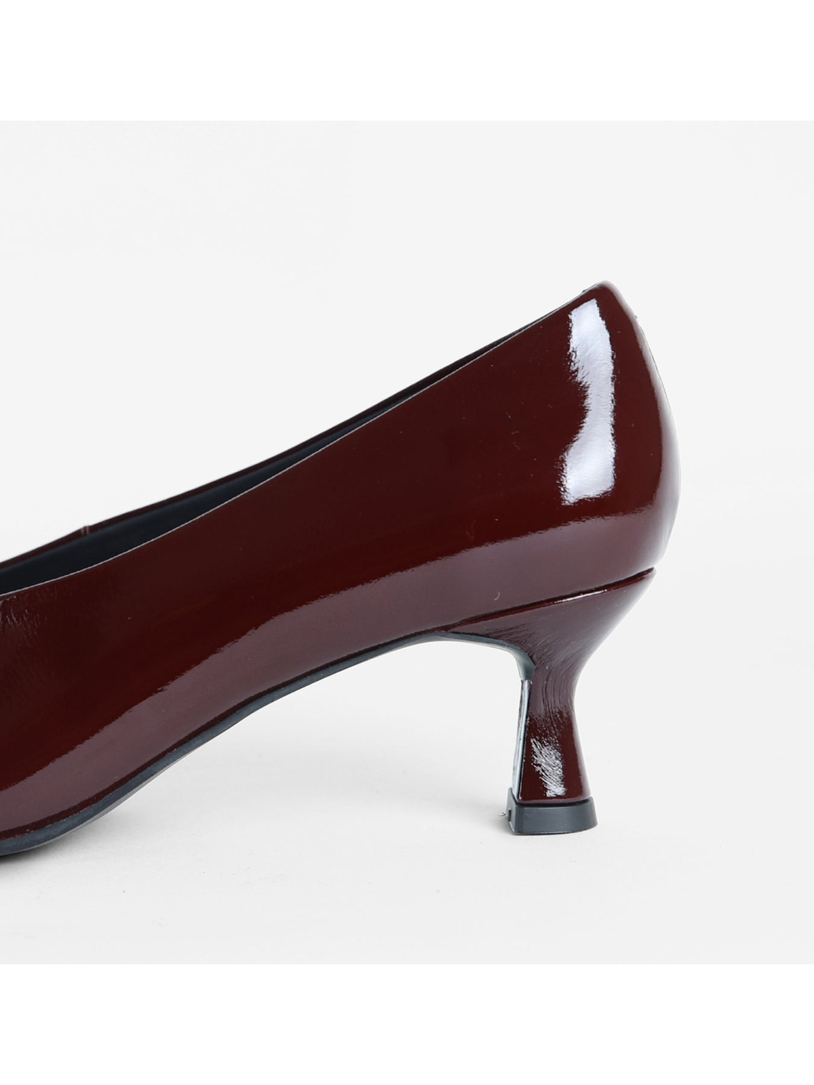 ZAPATO COLBY - GUINDA 3