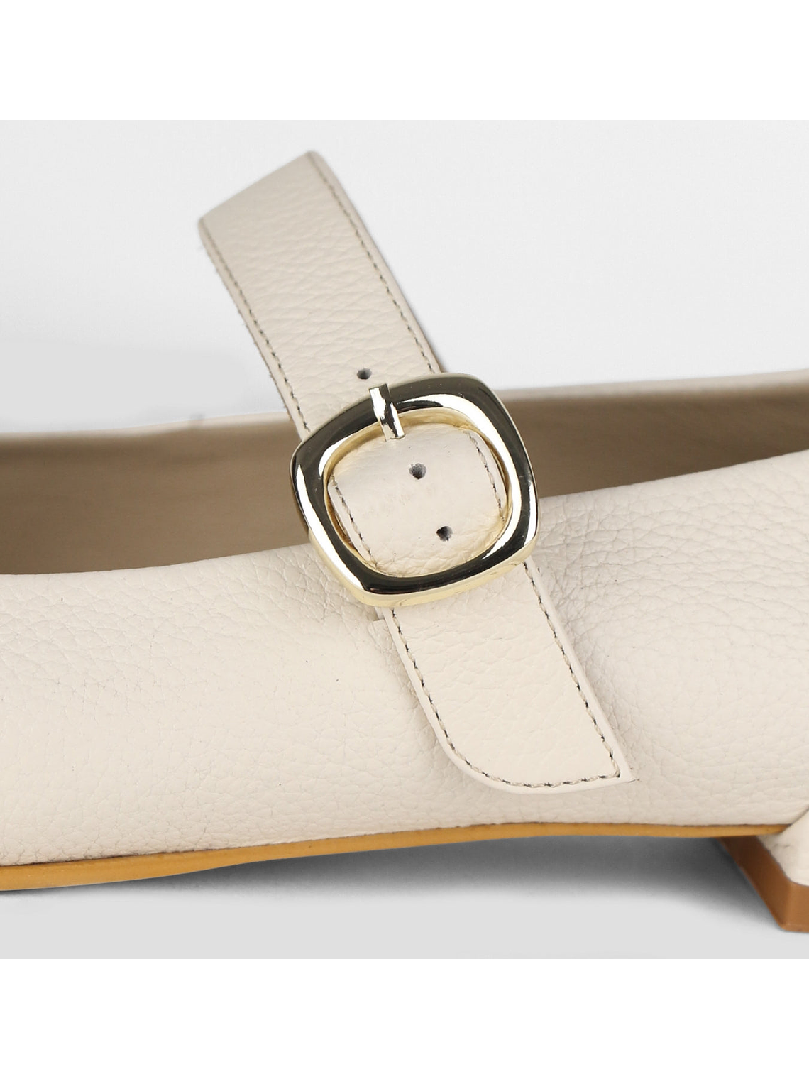 BALERINA POMBO - HUESO 5