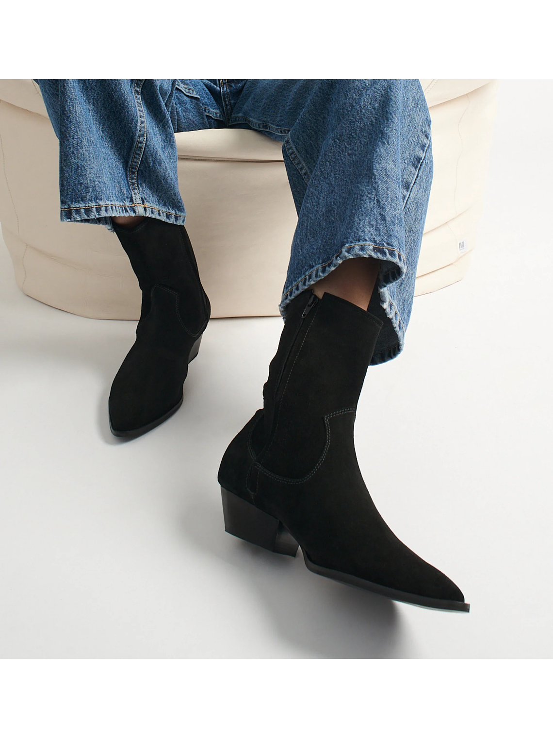 BOTÍN CELE - NEGRO 6