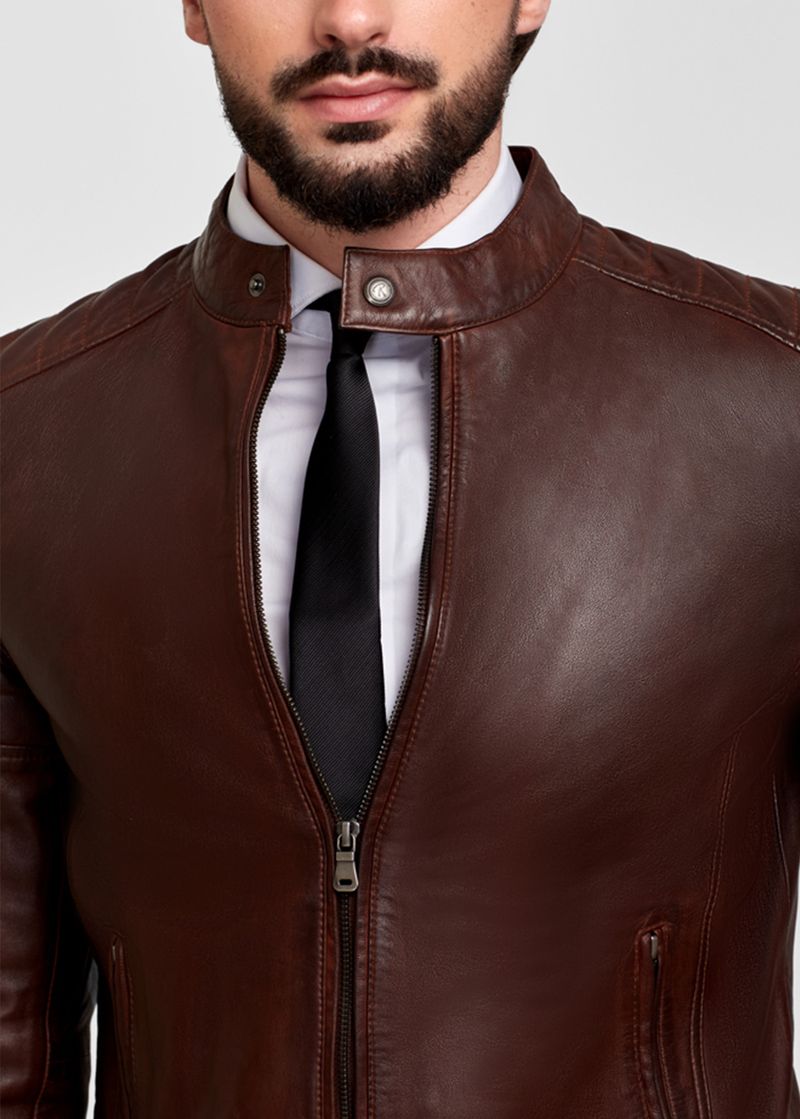 CASACA DE CUERO ESTILO MOTERA 2