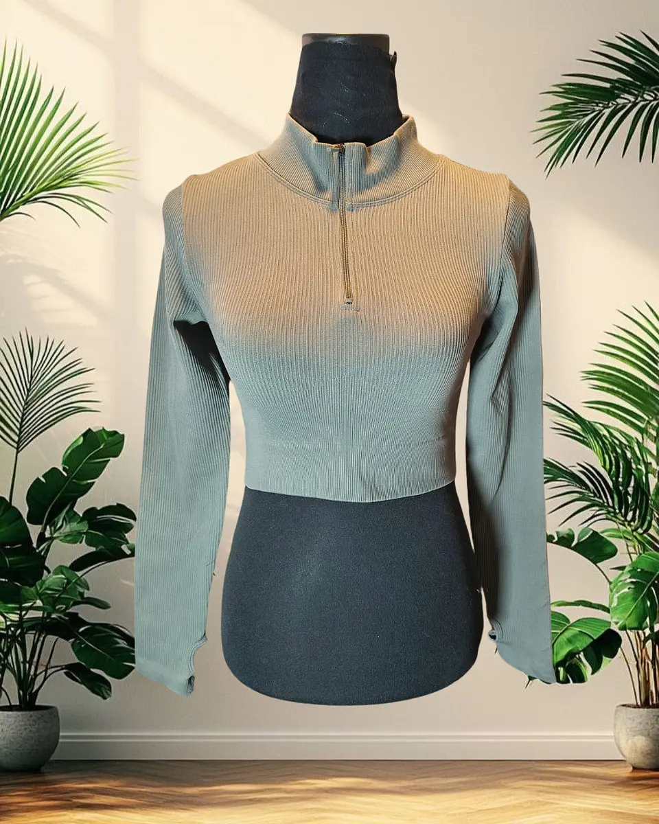 Poleron Crop Top Gris 2