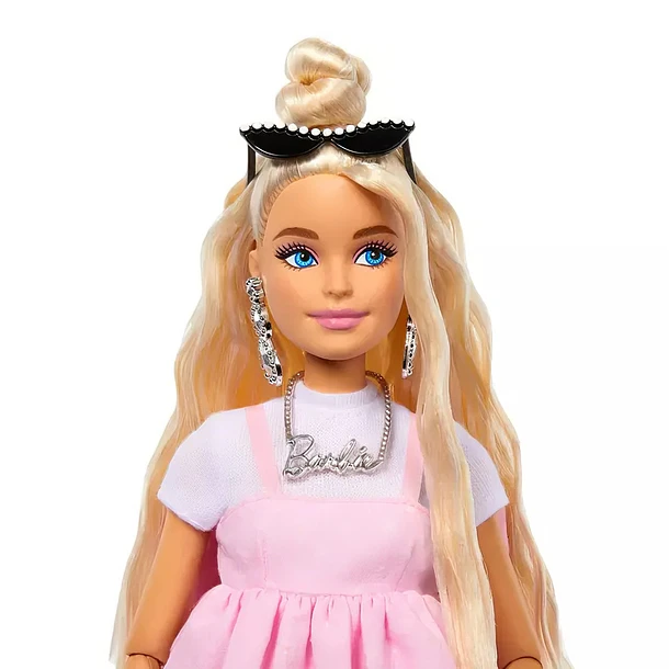 Barbie Deluxe Style Rubia - HYV27 5