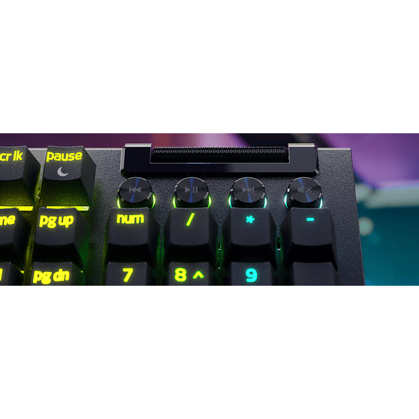 BLACKWIDOW V4 PRO RGB - RAZER 4