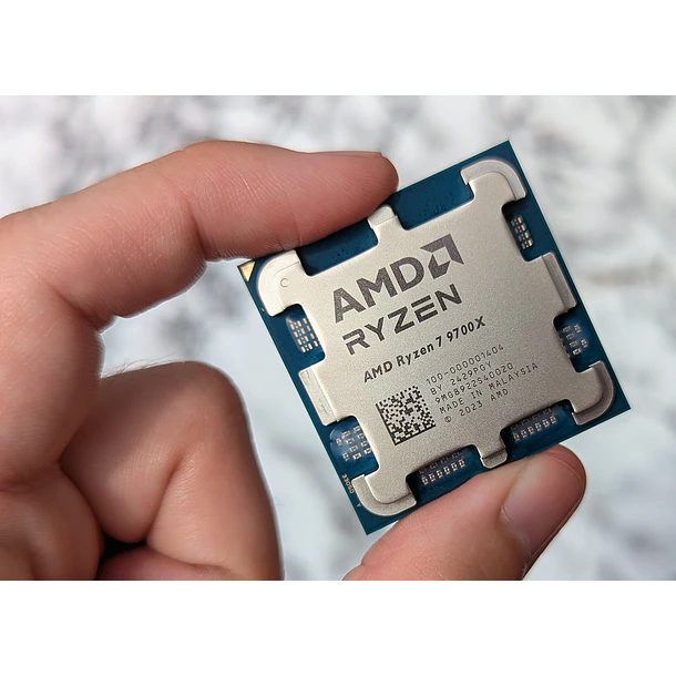 RYZEN 7 9700X / 8 NUCLEOS - 16 HILOS A 5.5GHZ - 