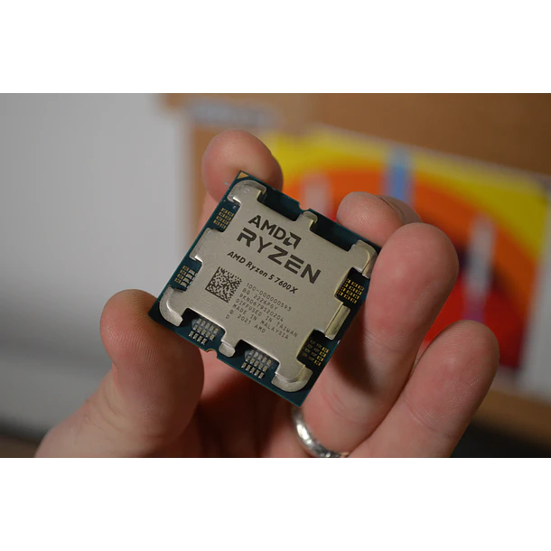 RYZEN 5 7600X / 6 NUCLEOS - 12 HILOS A 5,3GHZ - 