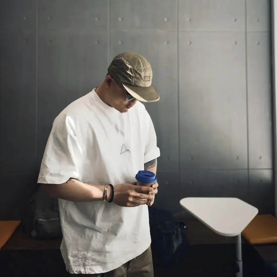 ROA 26SS Japanese Style Outdoor Loose Casual Small Logo Cotton Short Sleeve T-Shirt Unisex Crew Neck 3