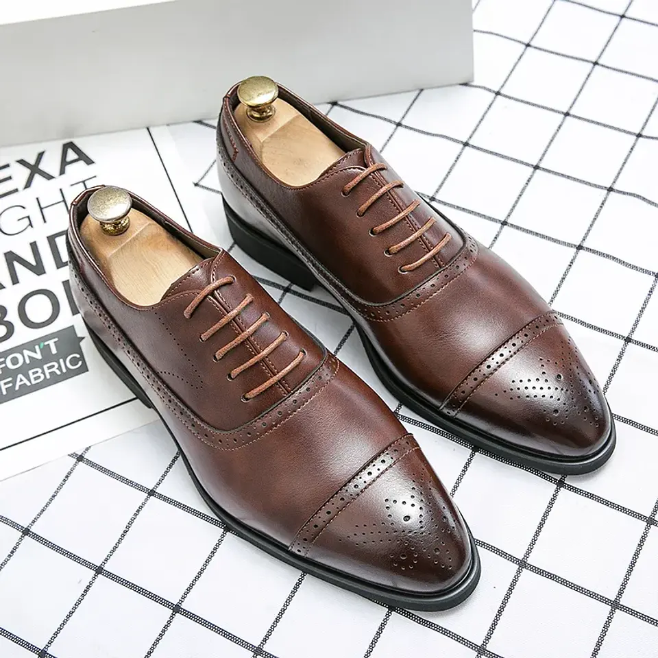 Men's Formal  Shoes Red Sole Fashion Business Casual Party Banquet Daily Retro Carved Lace-up Brogue Dress Wedding Shoes Size 48 2