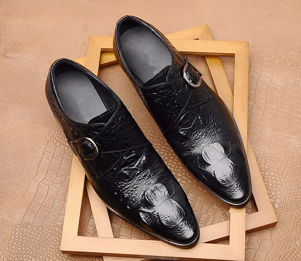 New Oversized Men Shoes Formal Leather Shoes Men Buckle Shoes Luxury Sneakers Comfortable Wearable Dress Shoes Men Casual Shoes 8