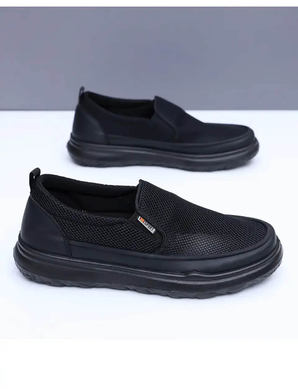 2025 new hot-selling men's casual shoes lightweight comfortable thick-soled anti-slip slip-on casual shoes free shipping 12