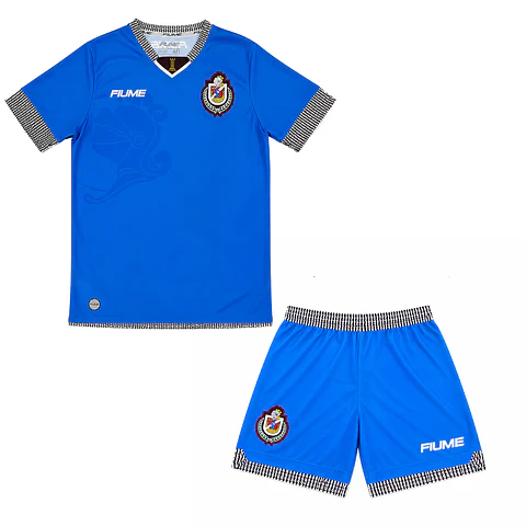 Kit Arquero Celeste 2025