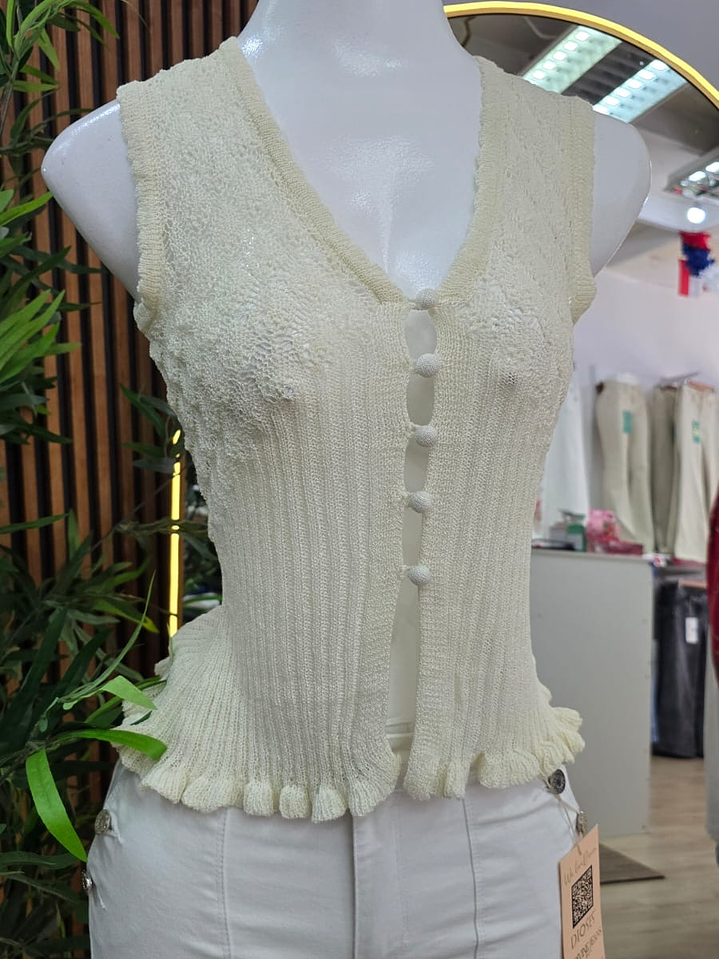 SUÉTER HILO SIN MANGAS 2