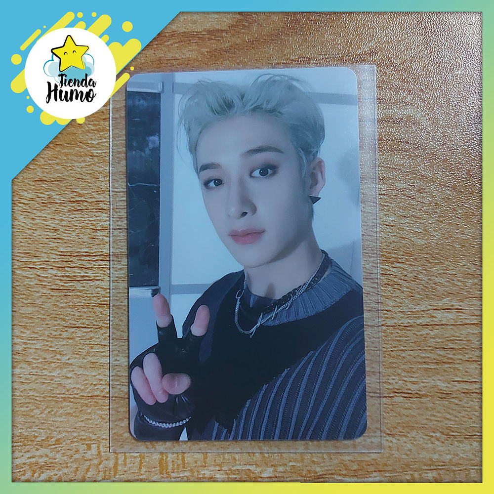 STRAY KIDS - ODDINARY LUCKYDRAW ROUND 1 VER. A (SELFIE)