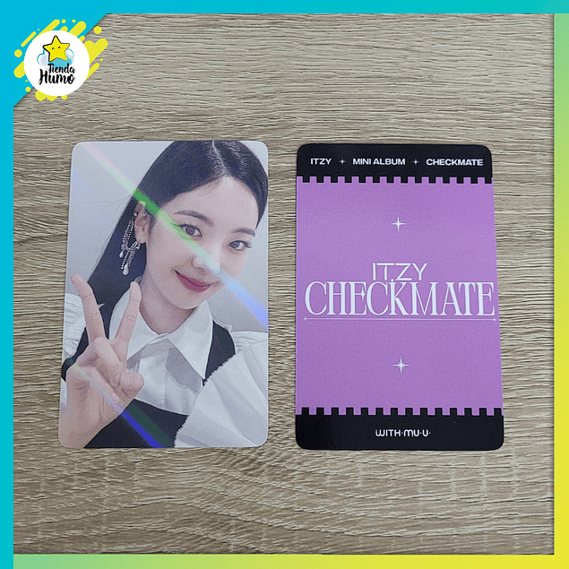 ITZY - CHECKMATE WITHMUU HOLOGRAM LIMITED PHOTOCARD (BLUE CONCEPT)