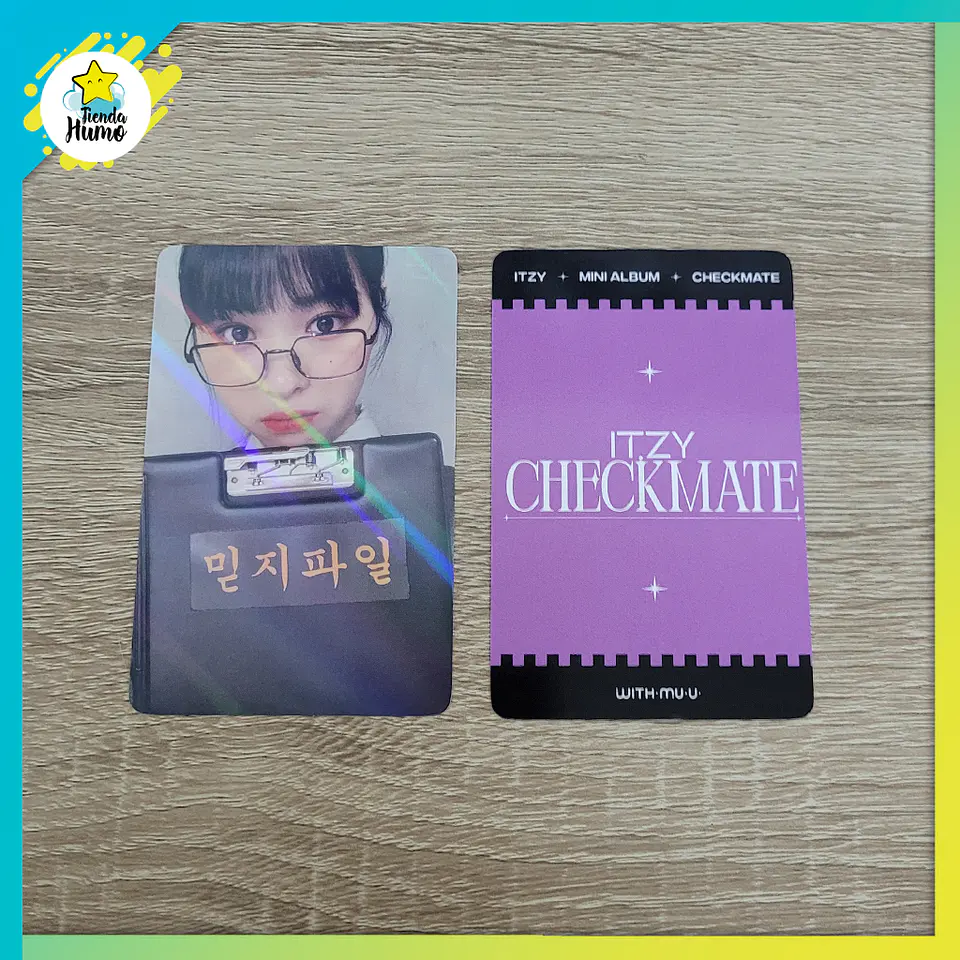 ITZY - CHECKMATE WITHMUU HOLOGRAM LIMITED PHOTOCARD (PINK CONCEPT) 4