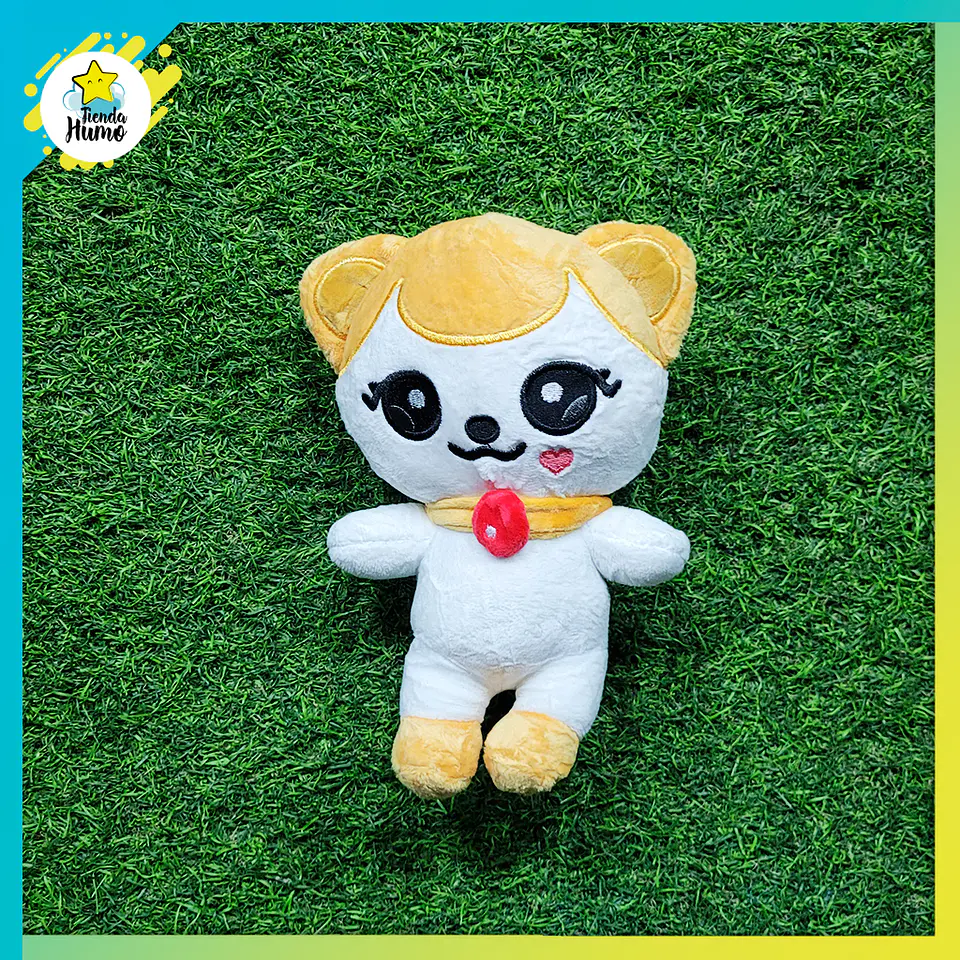 IVE - MINiVE PLUSH DOLL (ALTERNATIVO) 3