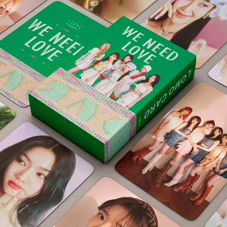 LOMOCARD STAYC - WE NEED LOVE 1