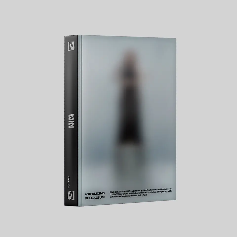 I-DLE - 2 (PHOTOBOOK Ver.) 2