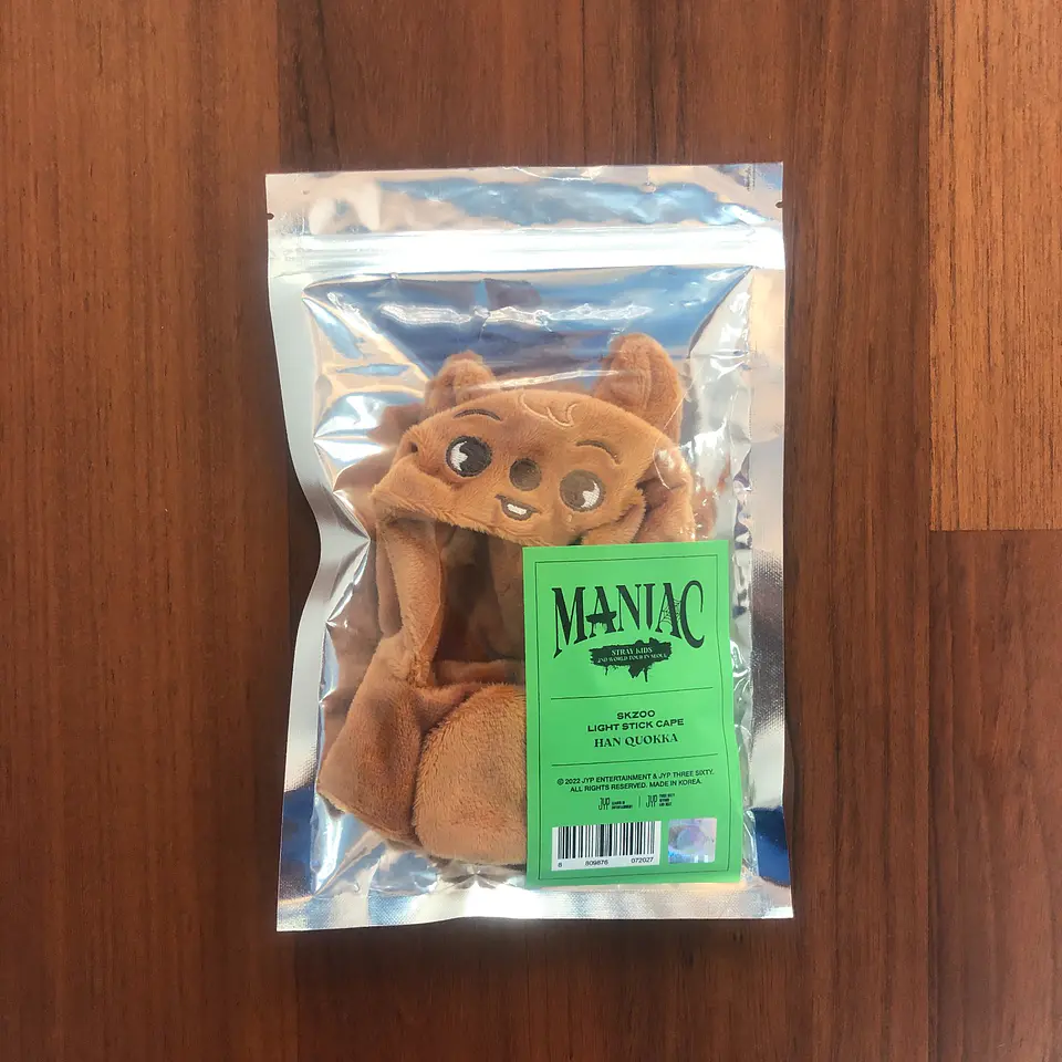 STRAY KIDS - SKZOO LIGHTSTICK CAPE (ALTERNATIVO) 7