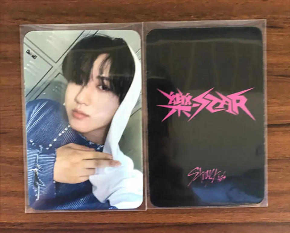 STRAY KIDS - ROCK-STAR APPLE MUSIC POB 4