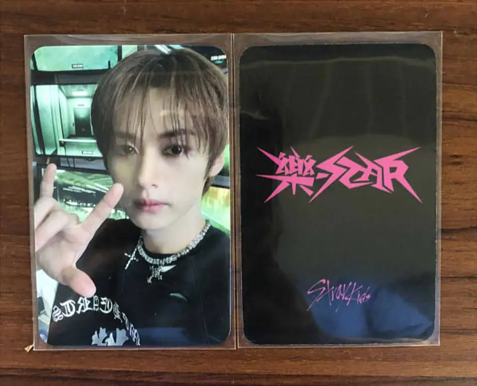 STRAY KIDS - ROCK-STAR APPLE MUSIC POB 3