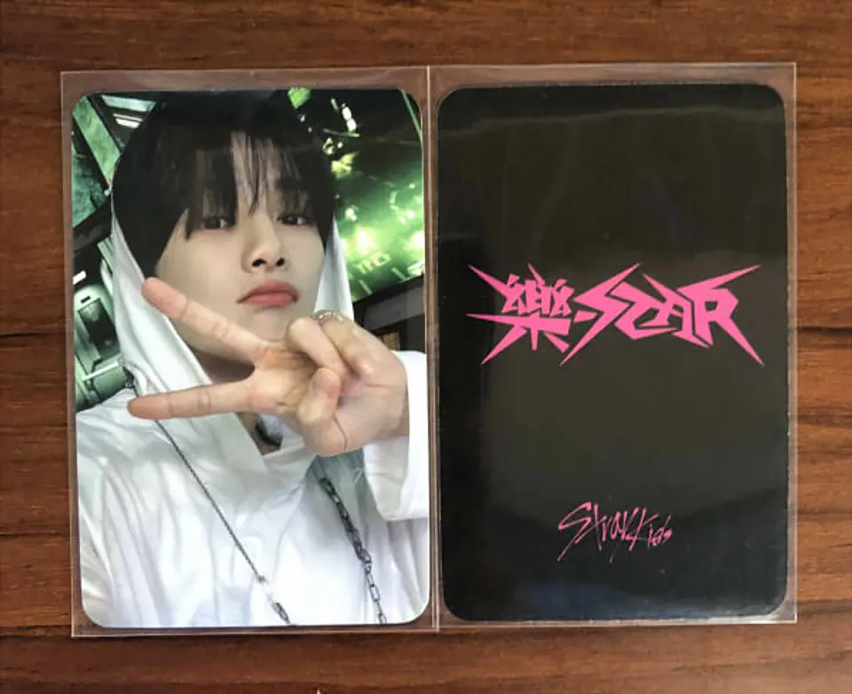 STRAY KIDS - ROCK-STAR APPLE MUSIC POB 8