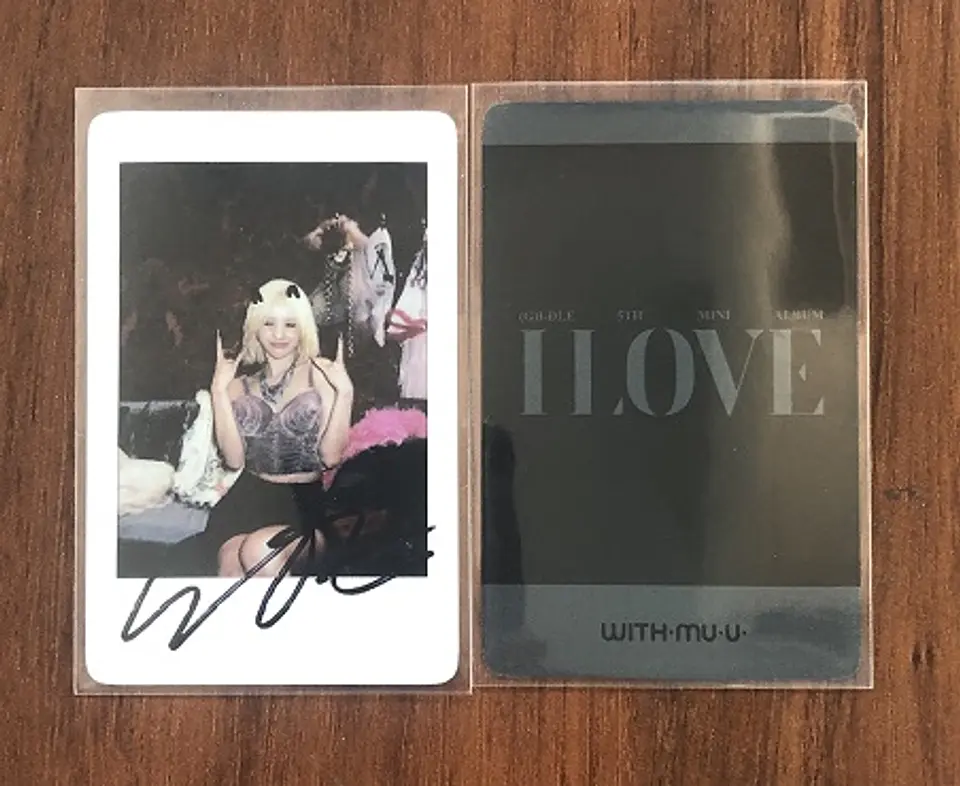 I-DLE -  I LOVE SOUNDWAVE LUCKYDRAW POLAROID 4
