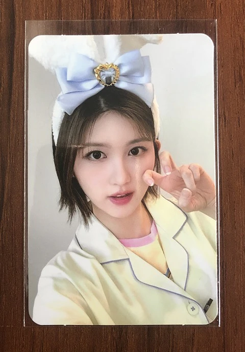 IVE - "I'VE IVE" SOUNDWAVE LUCKYDRAW VER. B