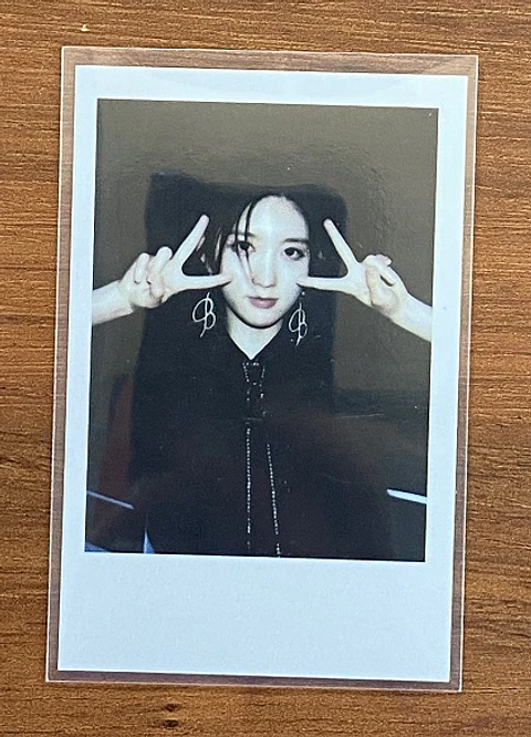 IVE - "I'VE MINE" SOUNDWAVE LUCKYDRAW 2.0 POLAROID