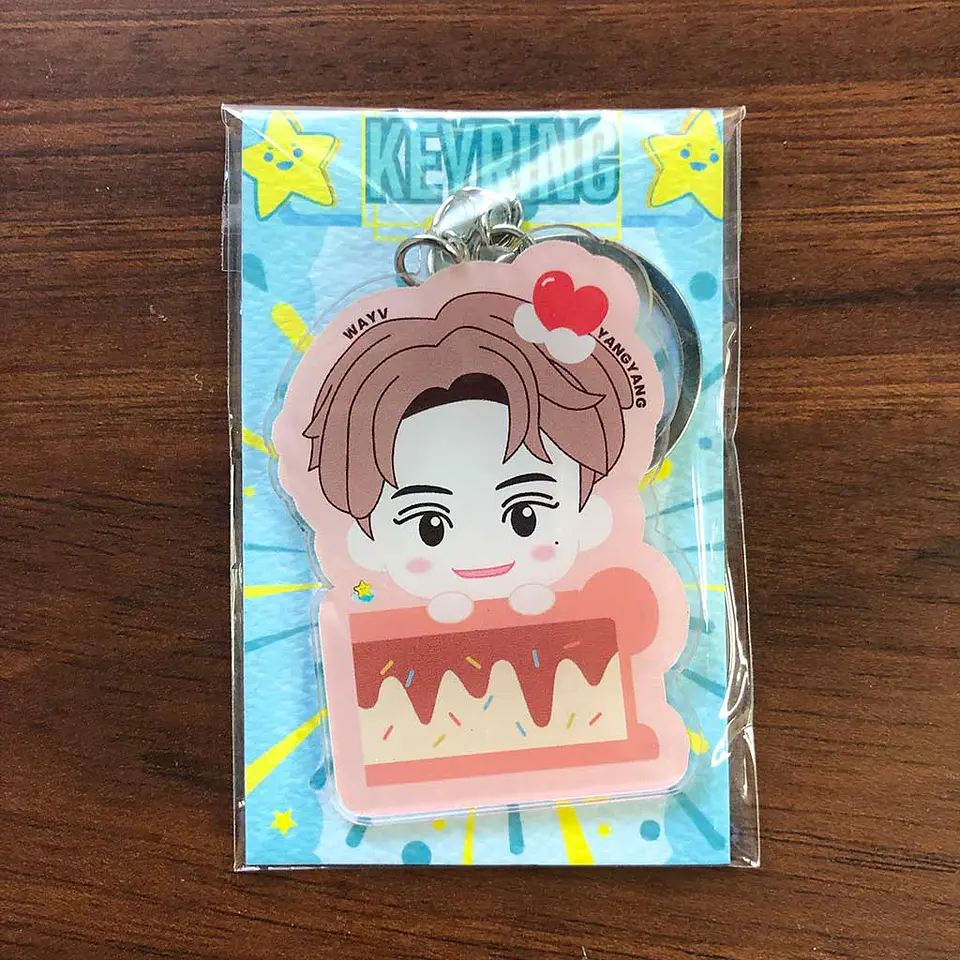 LLAVERO ACRILICO WAYV (ALTERNATIVOS) 2