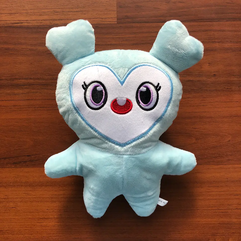 TWICE - PELUCHE LOVELY GRANDE (ALTERNATIVOS) 2