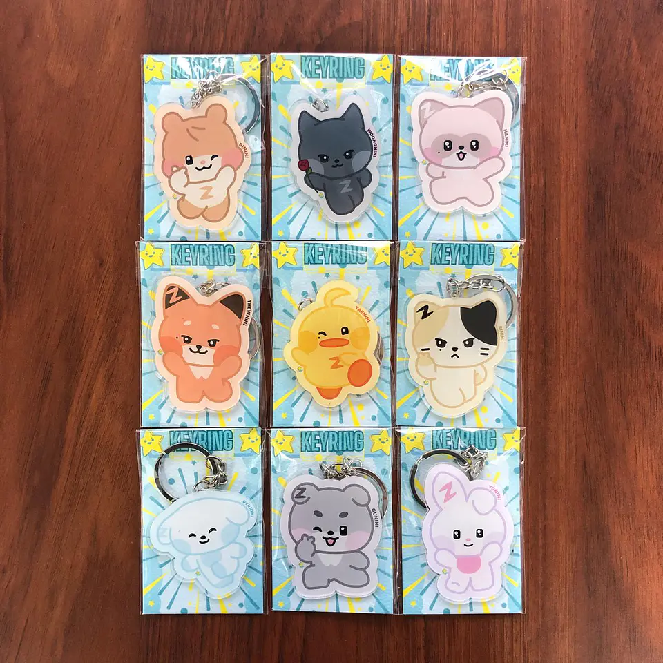 LLAVERO ACRÍLICO ZEROBASEONE (ALTERNATIVOS) 1