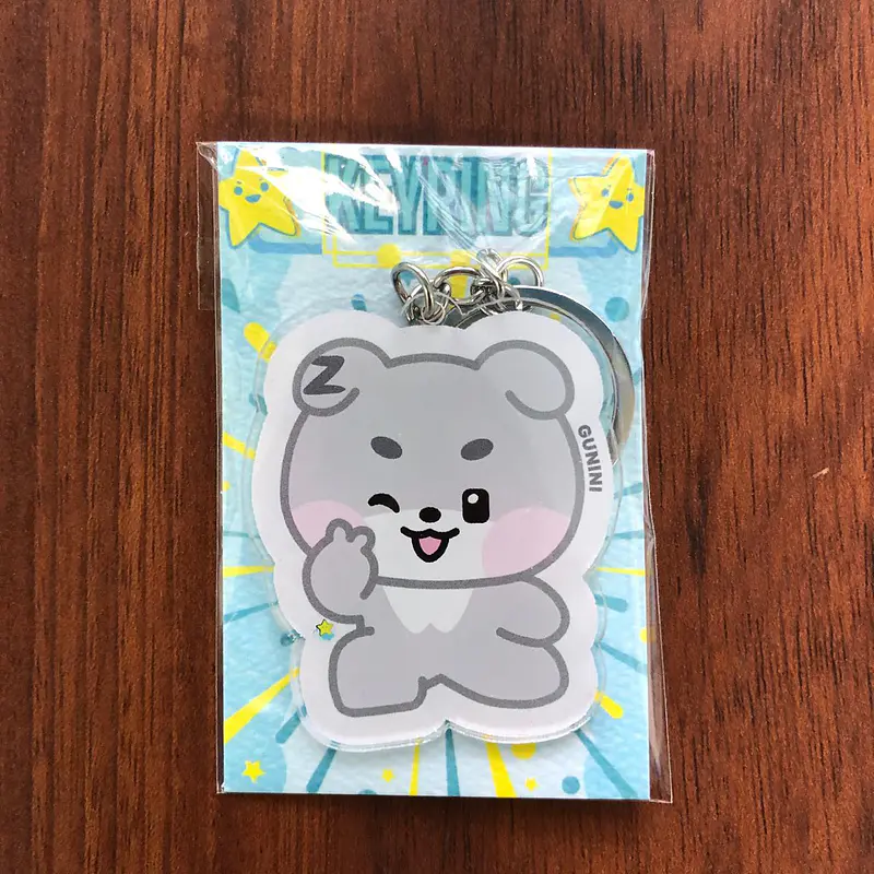 LLAVERO ACRÍLICO ZEROBASEONE (ALTERNATIVOS) 7