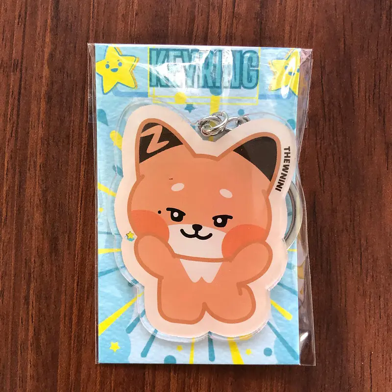 LLAVERO ACRÍLICO ZEROBASEONE (ALTERNATIVOS) 8