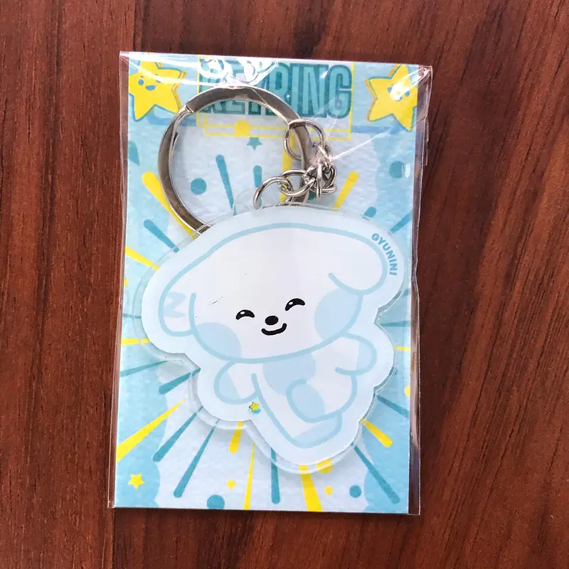 LLAVERO ACRÍLICO ZEROBASEONE (ALTERNATIVOS) 9