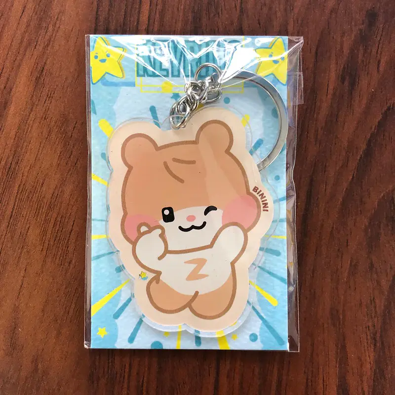 LLAVERO ACRÍLICO ZEROBASEONE (ALTERNATIVOS) 10