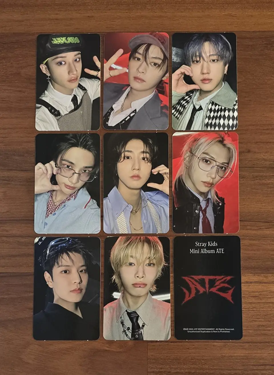 STRAY KIDS - ATE SOUNDWAVE LUCKYDRAW VER.2 1