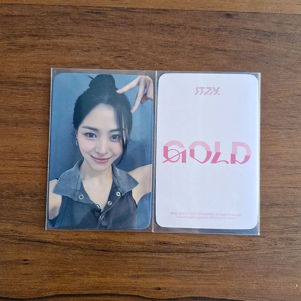 ITZY - GOLD SOUNDWAVE POB 3