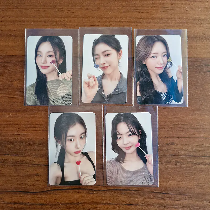 ITZY - GOLD MAKESTAR POB 1