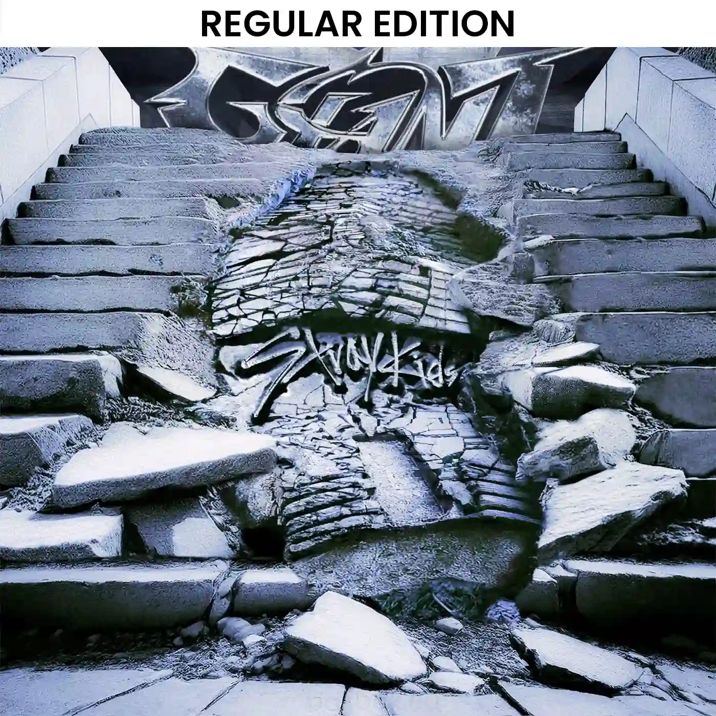 STRAY KIDS - 2ND JAPAN ALBUM (GIANT)