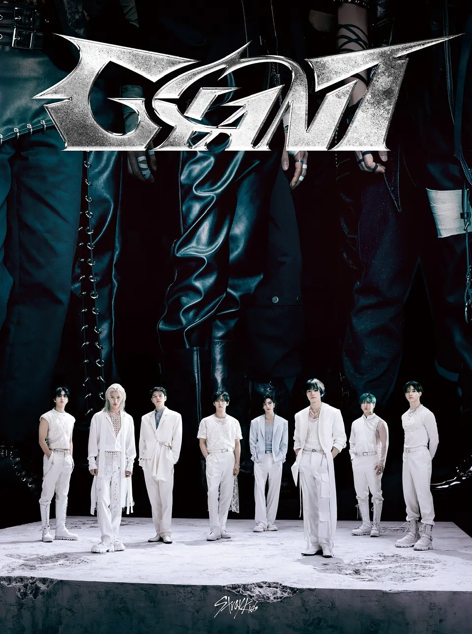 STRAY KIDS - 2ND JAPAN ALBUM (GIANT) 3