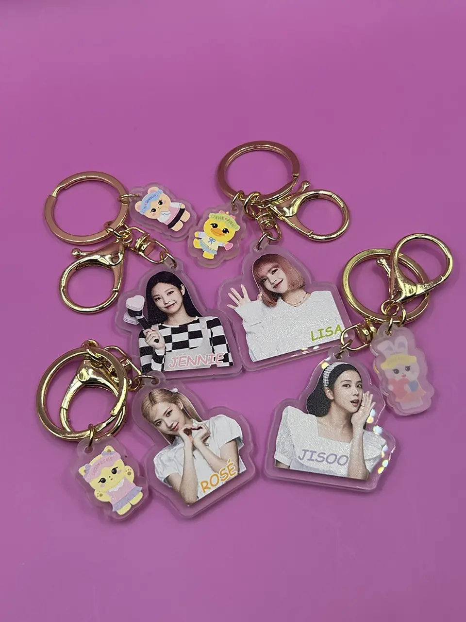 LLAVERO ACRILICO BLACK PINK 1