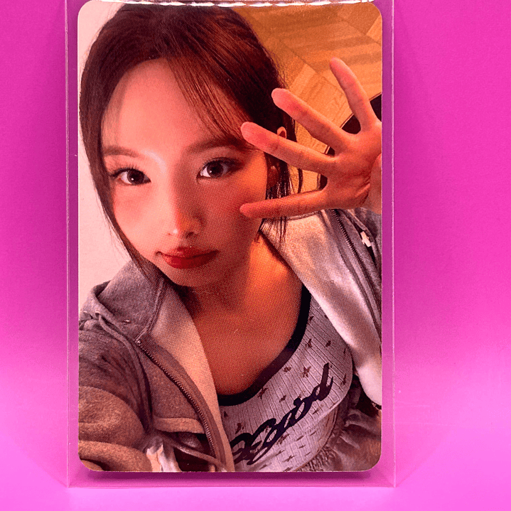 TWICE - STRATEGY PHOTOCARD APPLEMUSIC (Digipack Ver.) 7