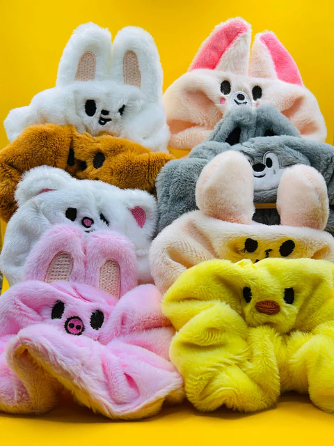 STRAY KIDS - SCHRUNSHIE SKZOO