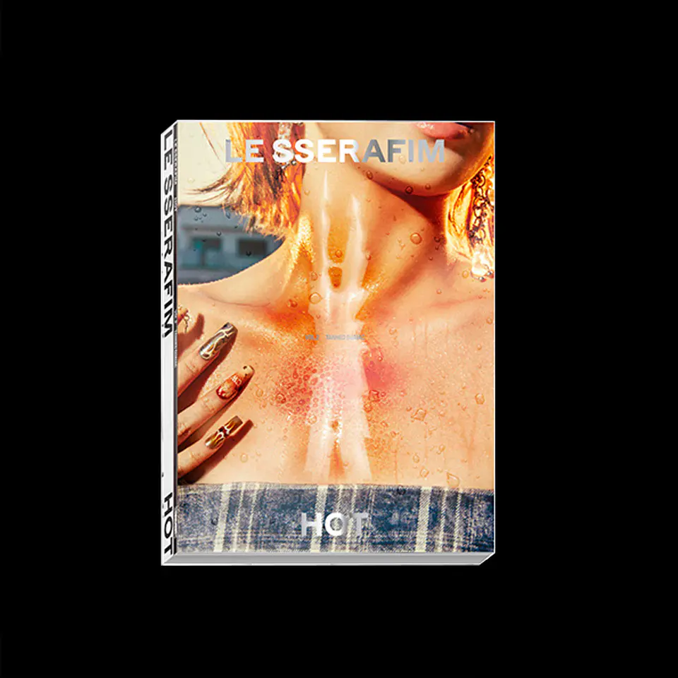 LE SSERAFIM - HOT  3