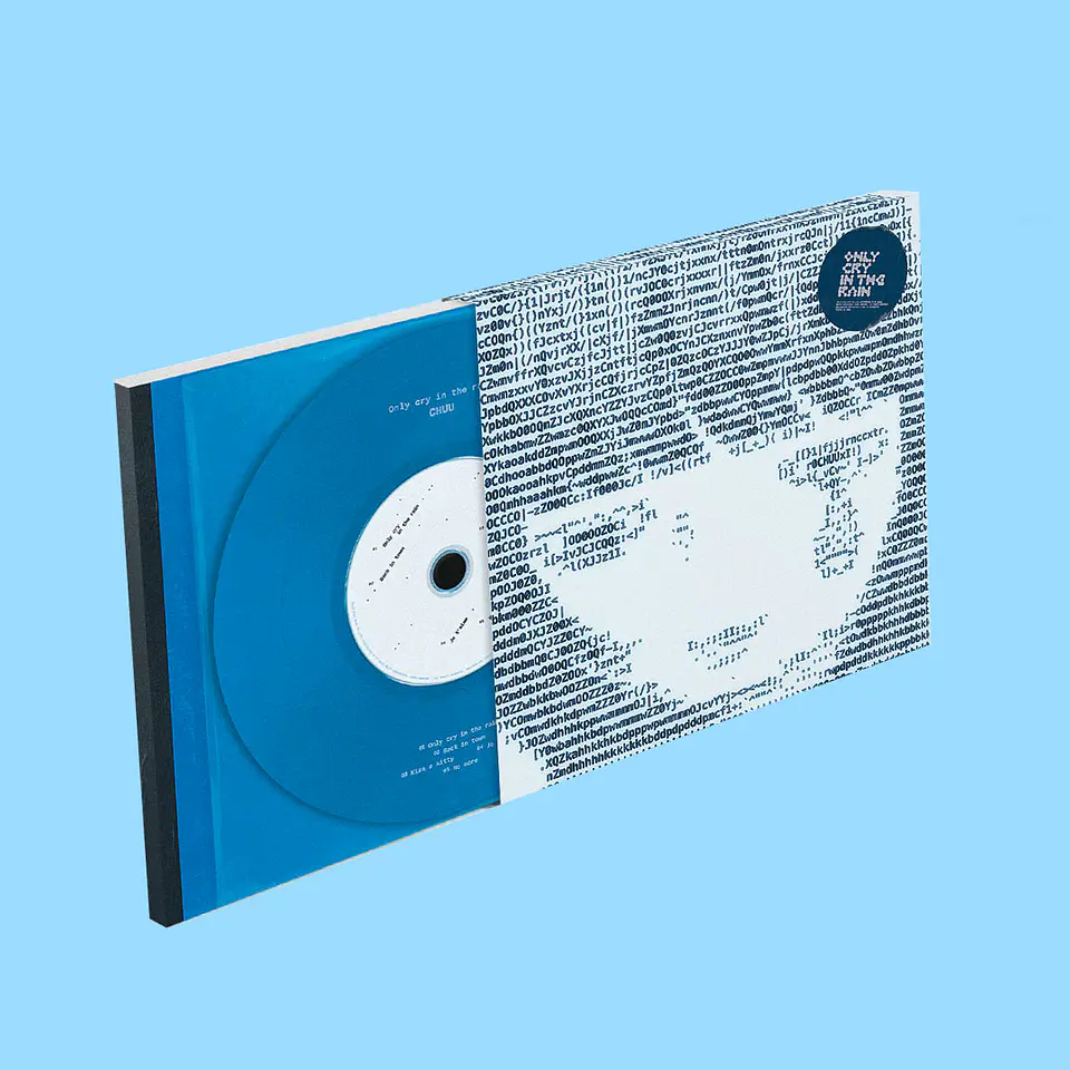 CHUU - ONLY CRY IN THE RAIN (PHOTOBOOK Ver.) 2